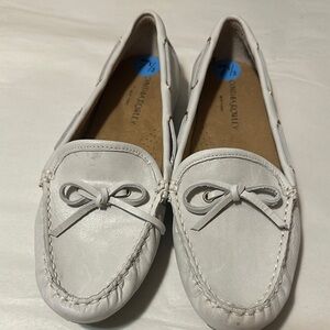 Cynthia Rowley White Leather Flats with Bow Detail